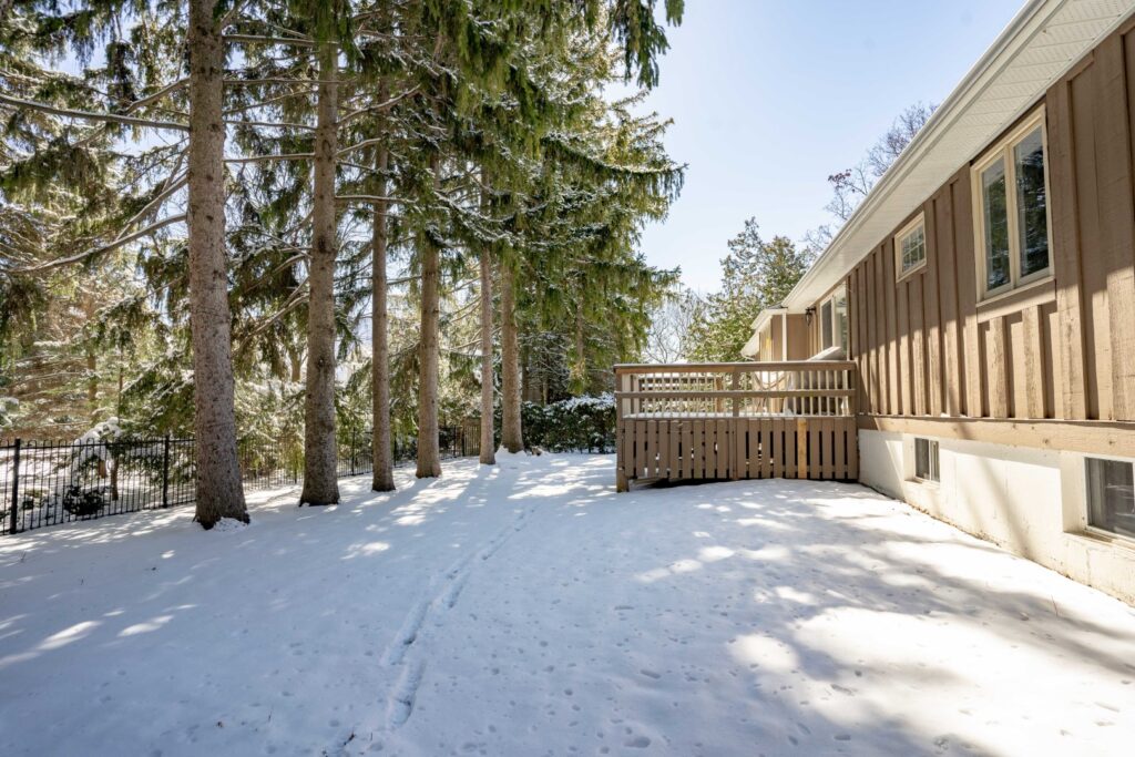 17 Ovida Blvd Markham2 (Large) (4)