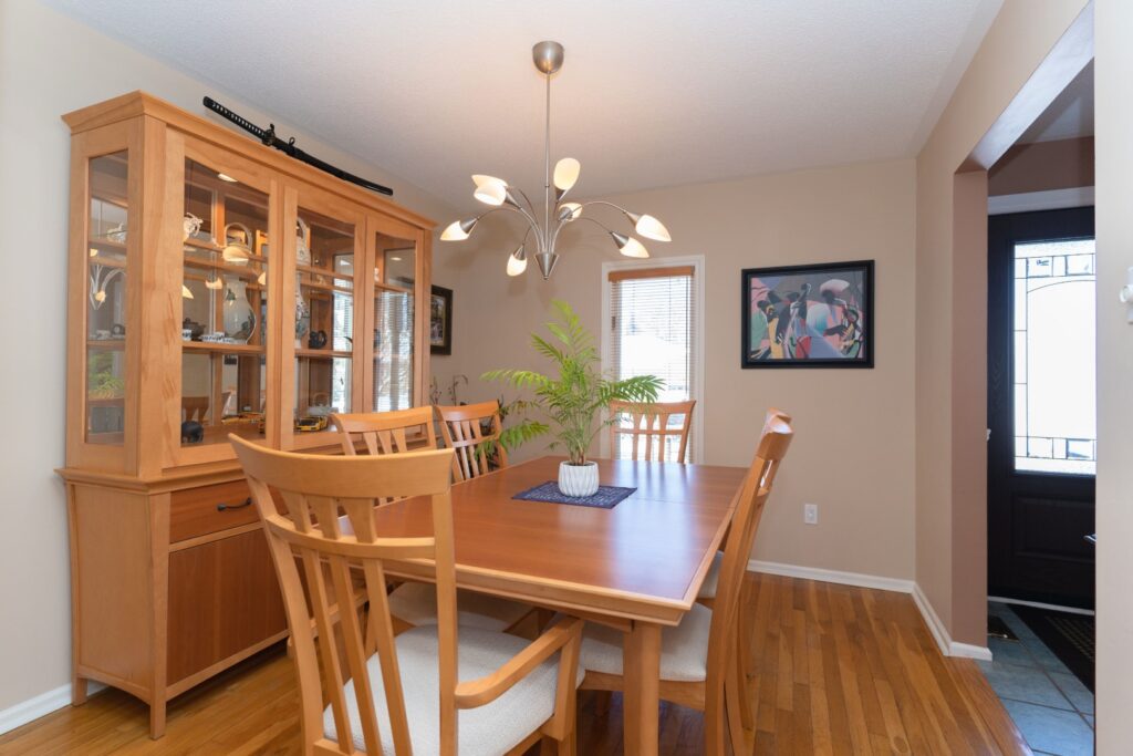 17 Ovida Blvd Markham9 (Large) (2)